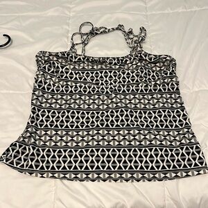 Bathing suit top black and white pattern